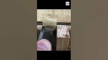 Sharp Chisel on Endgrain (oilstone sharpened) #shorts