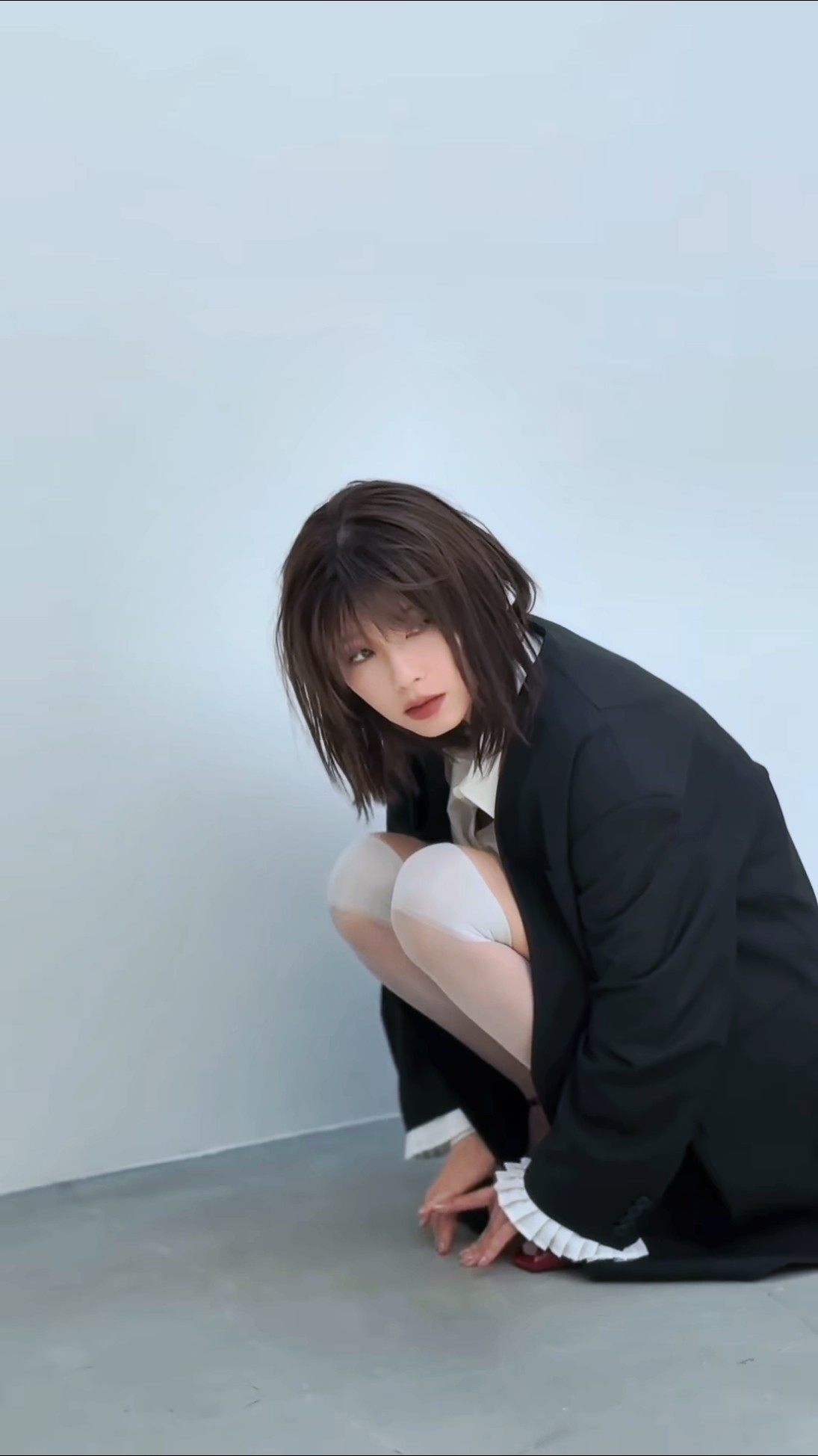宇野実彩子（AAA）LAVANDA 2025 AUTUMN COLLECTION ビジュアル