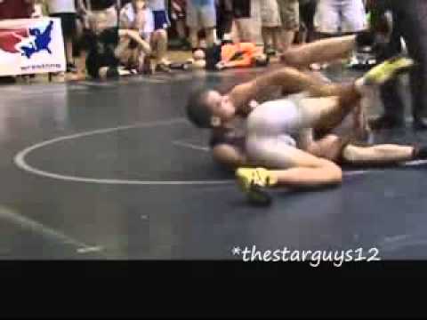 Wrestling squeeze play