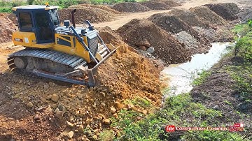 Nicely Complete Land Filling Up By Skills Shantui Bulldozer Pushing Soil And Dump Truck Dumping Soil
