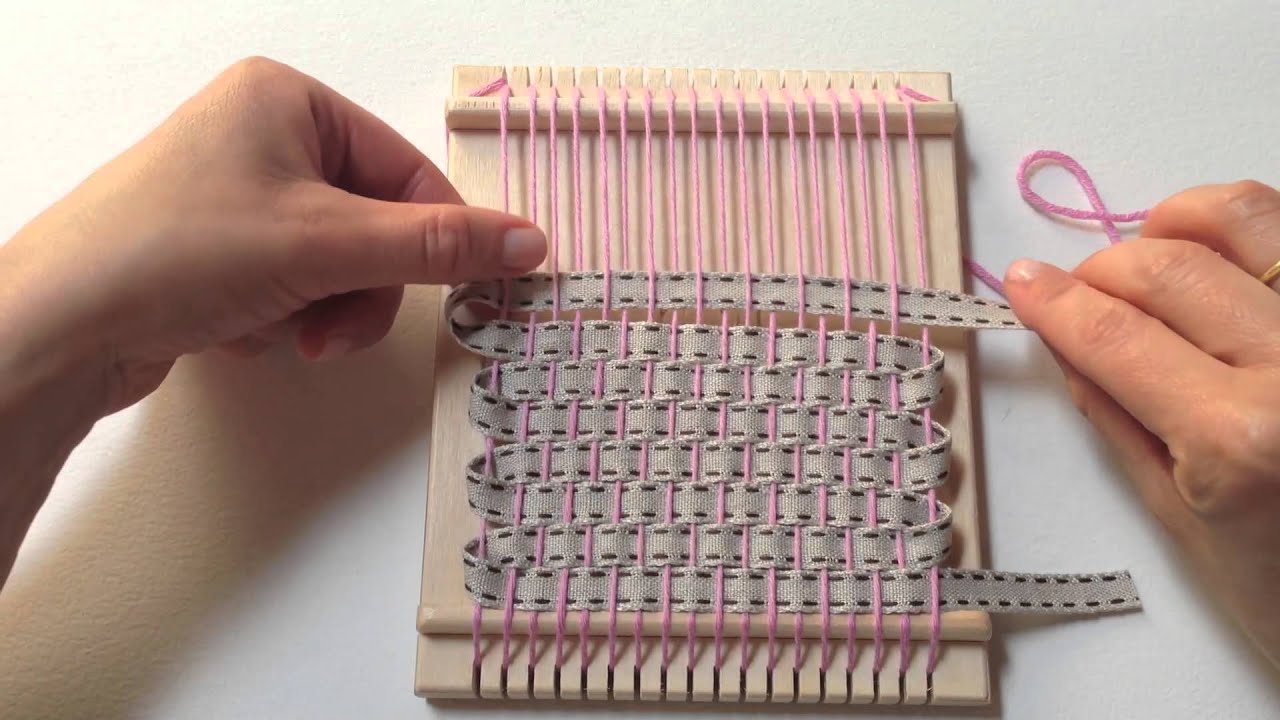 How To Make a DIY Mini Loom  Weaving loom projects, Weaving loom diy,  Weaving projects