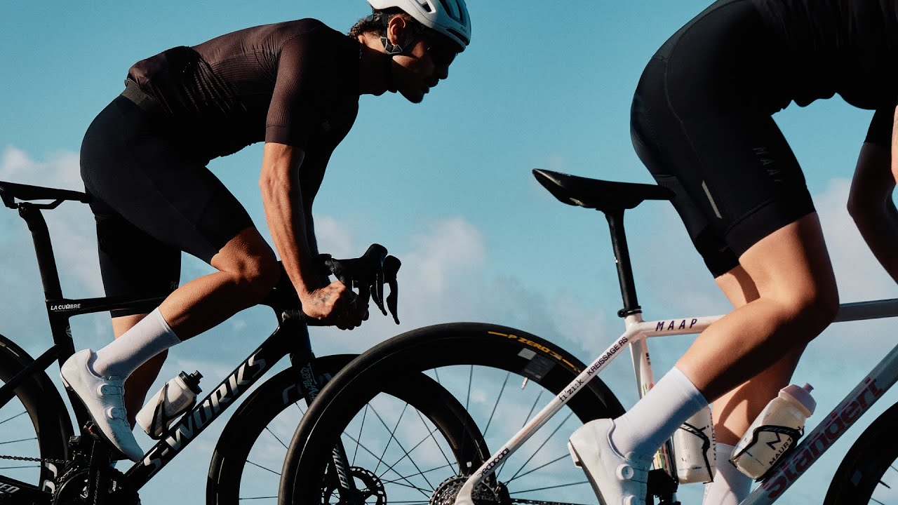 Fizik | R1 Light saddle range