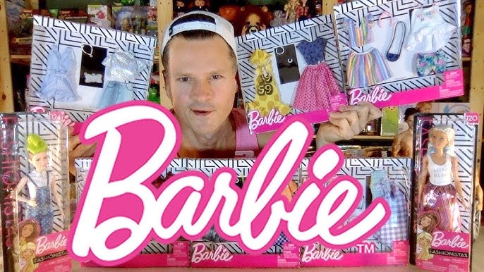 Garde-robe de Barbie Haul Vêtements Hello Kitty et Accessoires Dressing de  Poupées dolls closet tour 