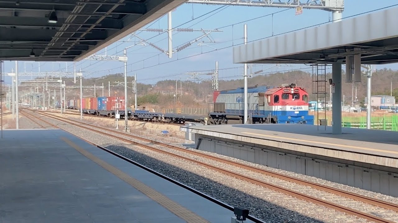 KORAIL동해남부선 개통한지 하루 된 망양역