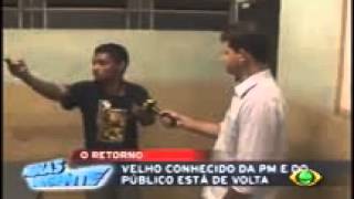 Cara Fazendo Tutis Tutis