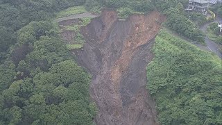 静岡・熱海　伊豆山地区で土石流が発生。上空からは山肌がえぐられた様子が確認できた