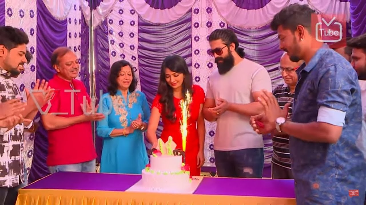 Radhika Pandit 34th Birthday Celebration With Fans | 2018