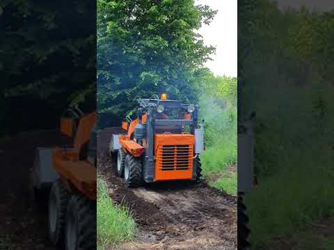 Video: Parašutista Utrpěl Nehodu Proti španělským Králům V Hispánský Den