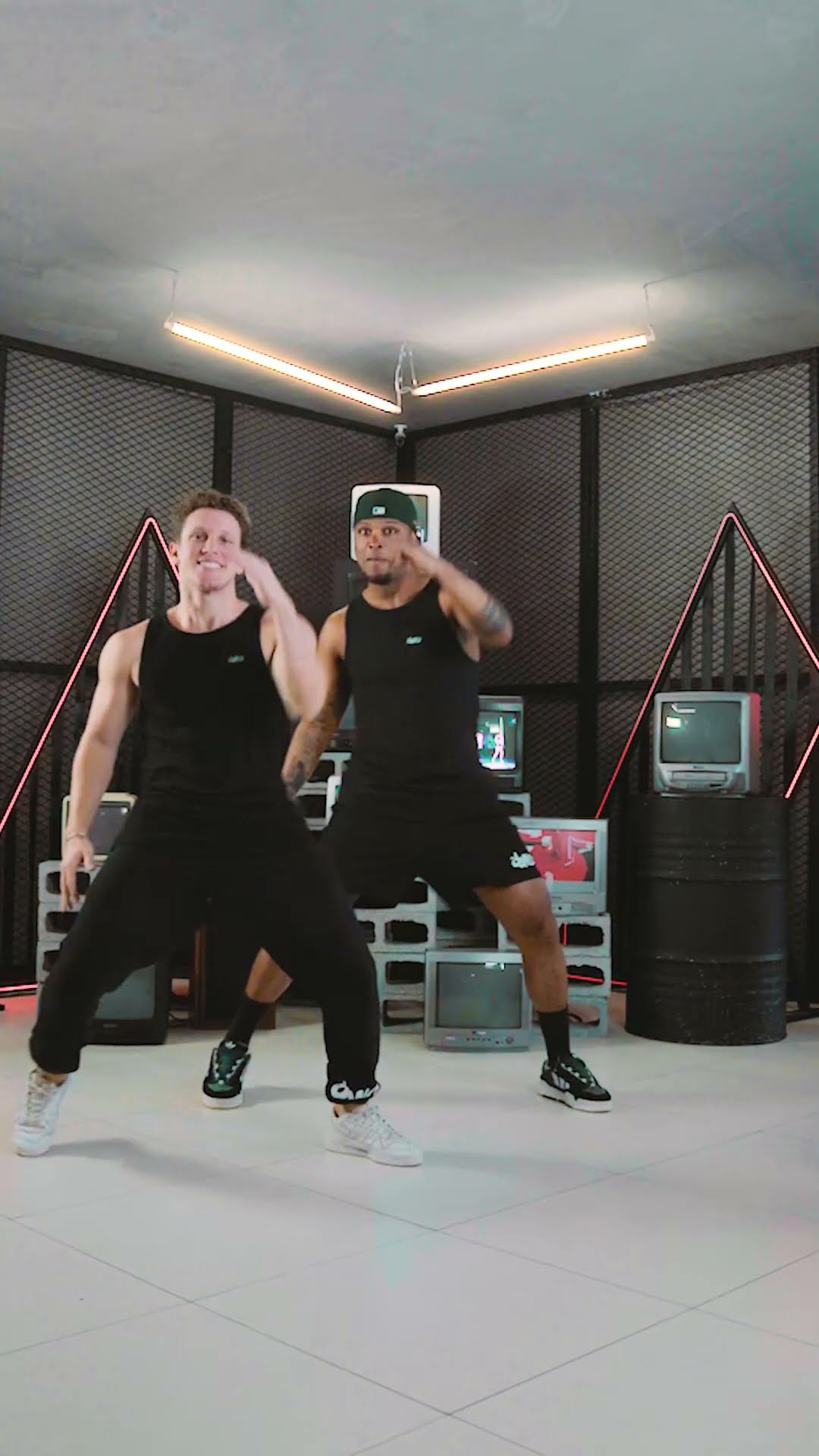 Pa Trai, Pa Trai! ?? Como ficar parado ao som de @zefelipecantor@oficialnattan