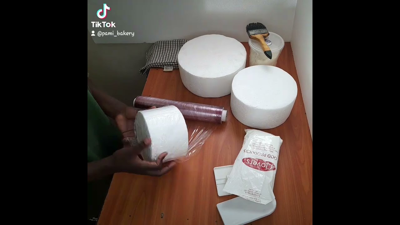 Cake Dummy Preparation