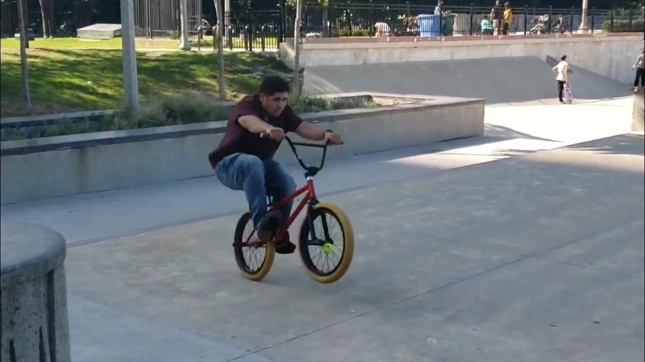 bmx riding in chicago - YouTube