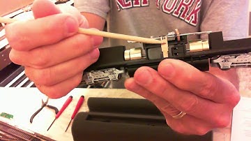 Kato SD40-2 Digitrax DH165K1A decoder installation