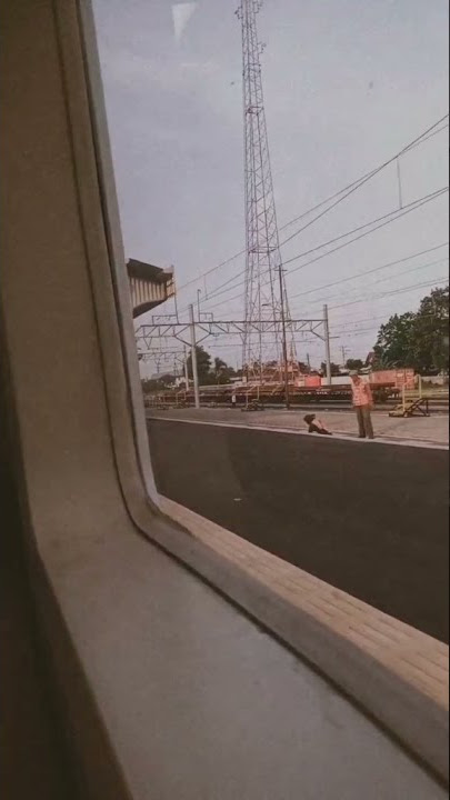 story' wa naik kereta