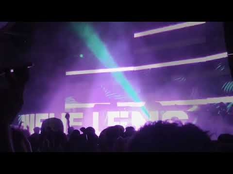AMELIE LENS @
