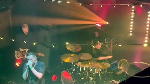 The Twilight Sad- Keep Yourself Warm (Frightened Rabbit Cover)- St Luke’s, Glasgow, 12/06/2019