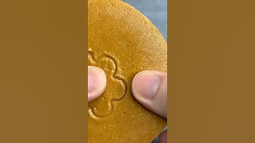 SQUID GAME dalgona candy Challenge 🍭 storytime🍯🍭 aita for feeling weird about my mom coming out?