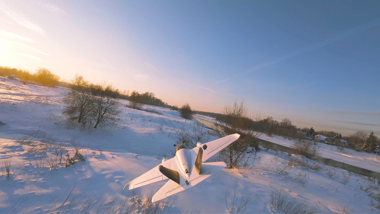 FPV Wing chase | AtomRC Penguin