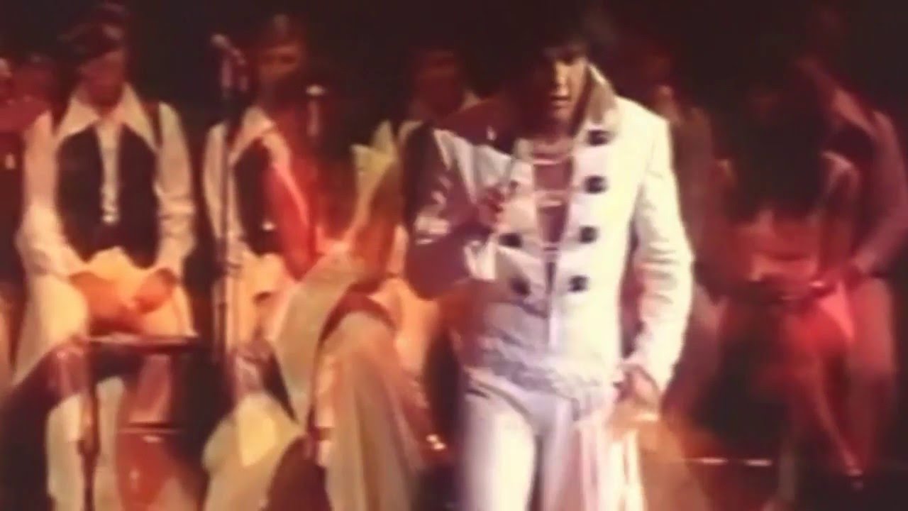 Walk A Mile In My Shoes - Elvis Presley - YouTube