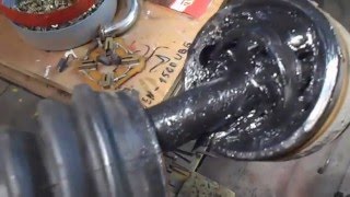 Замена пыльника ШРУСА правого наружнего привода на Рено Логан, Сандеро, Лада Ларгус Замена пыльника ШРУСА правого наружнего привода на Рено Логан, Сандеро, Лада Ларгус