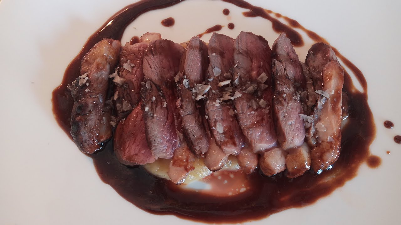 Te gusta el pato? Esta es la receta para ti. Magret de pato con manzanas y salsa Pedro Jimenez