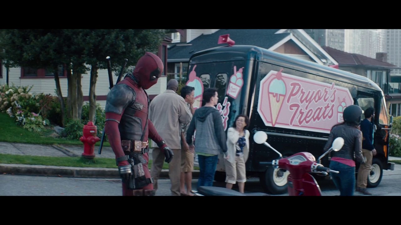 Deadpool 2 Piaggio Vespa Primavera Chase