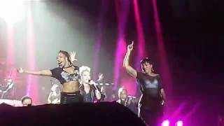 P!NK - "Get the party started", 12.8.17 Waldbühne Berlin
