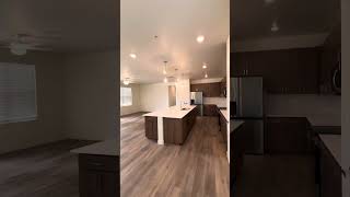 Full Verona- 3 bedroom 3 bath with Den, 2 Car Garage & Yard News