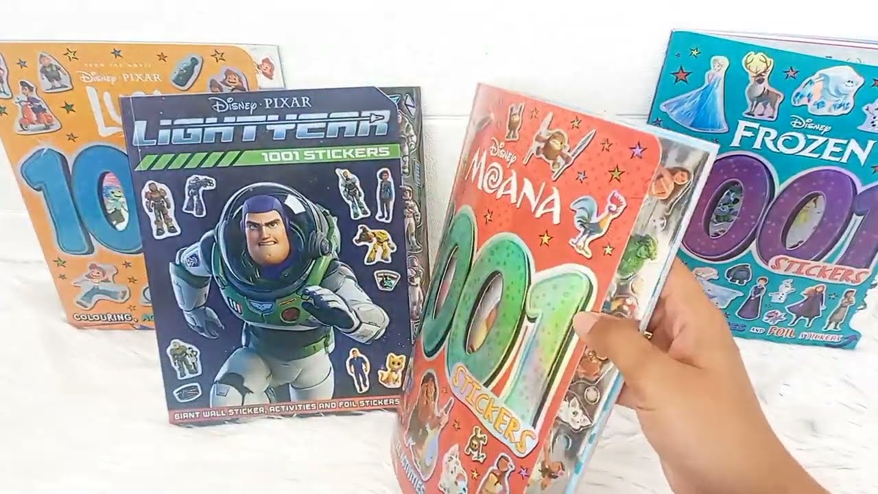 Disney  1001 Stickers (Includes Giant Wall Sticker!)