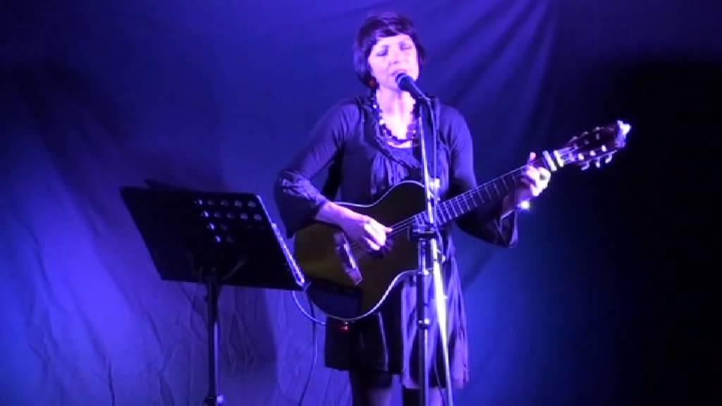 Linda Jennings - Autumn Leaves