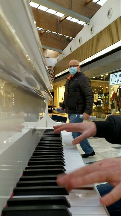 Live Street Piano - Dragon Ball GT - Opening (Dan Dan Kokoro Hikareteku)