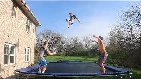 TUTORIAL: How to Double Bounce on a Trampoline & Jump Super High