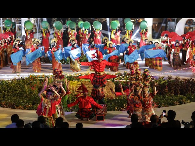 Tarian Kolosal 500 Anak SD dan SMP, Tari Kalompoang Parasanganta class=