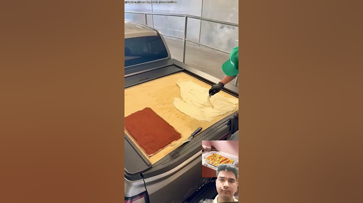 hidden Rectangular Tray cake (🎥 @Foodp•rn @Roger Roger Deli. @StreetArtGlobe )