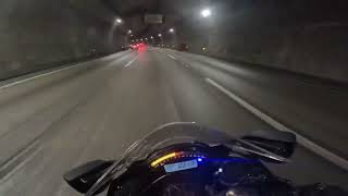 Zx10r descendo túnel da imigrantes .