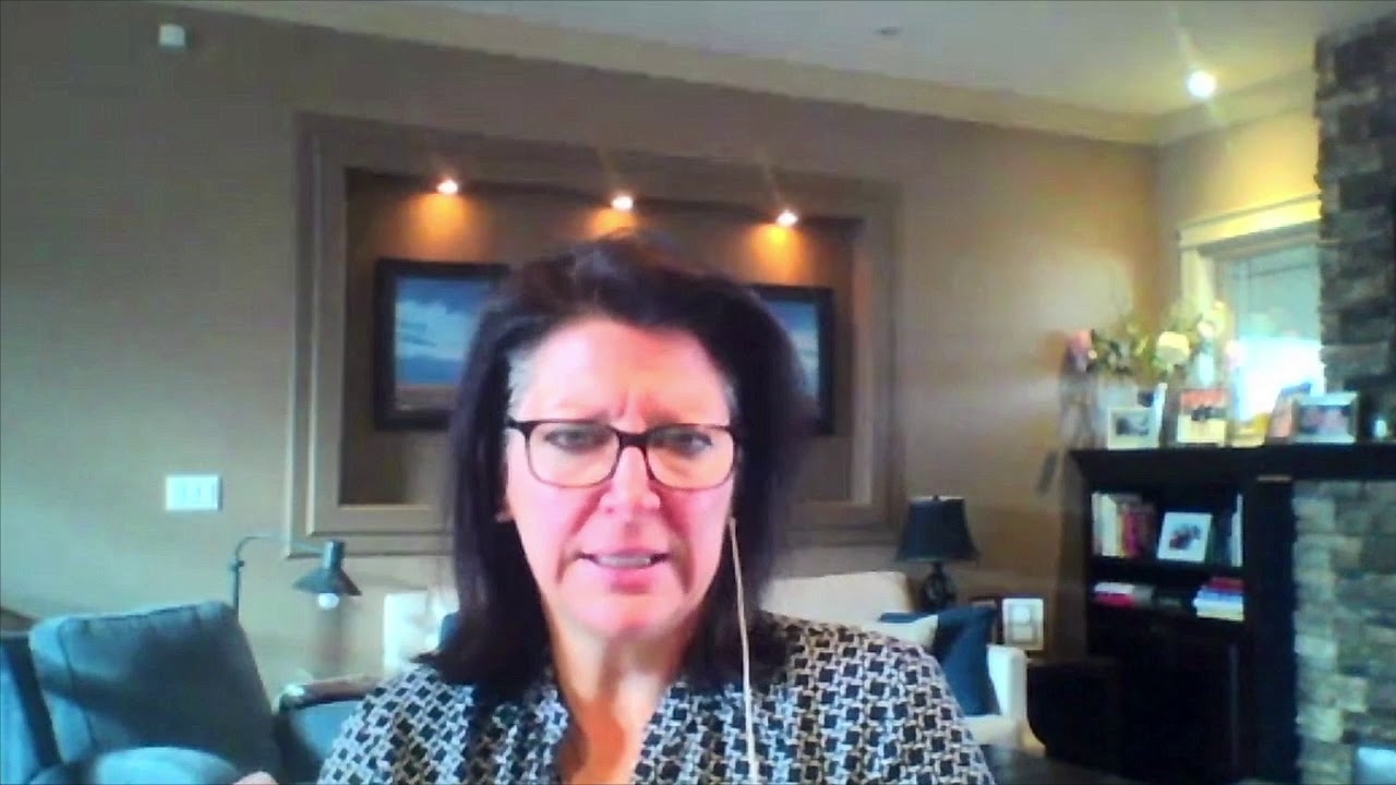 What it was like to be the first Canadian woman to command the Snowbirds Aerobatic Team