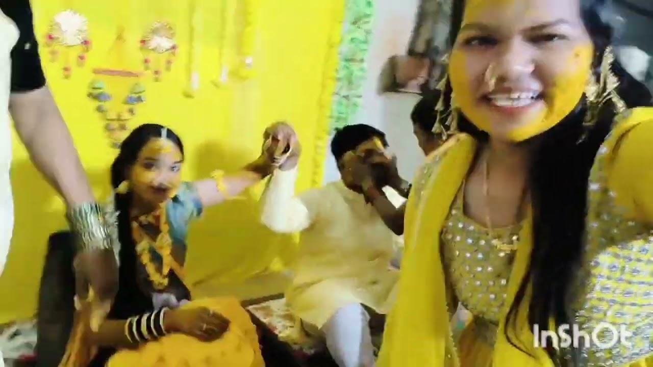 Haldi lag gayi vlog late dala hai watch  and subscribe #poonamkipanchayat 