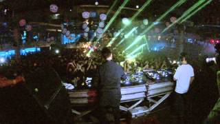 Maceo Plex plays Kavinsky - Nightcall at Reverse Club Madrid (Spain) Resimi