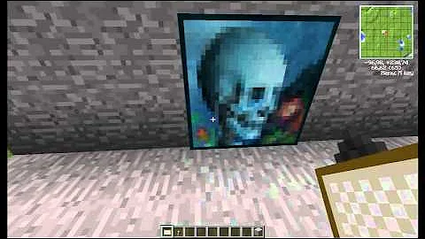 Como fazer uma passagem secreta com moldura no Minecraft?