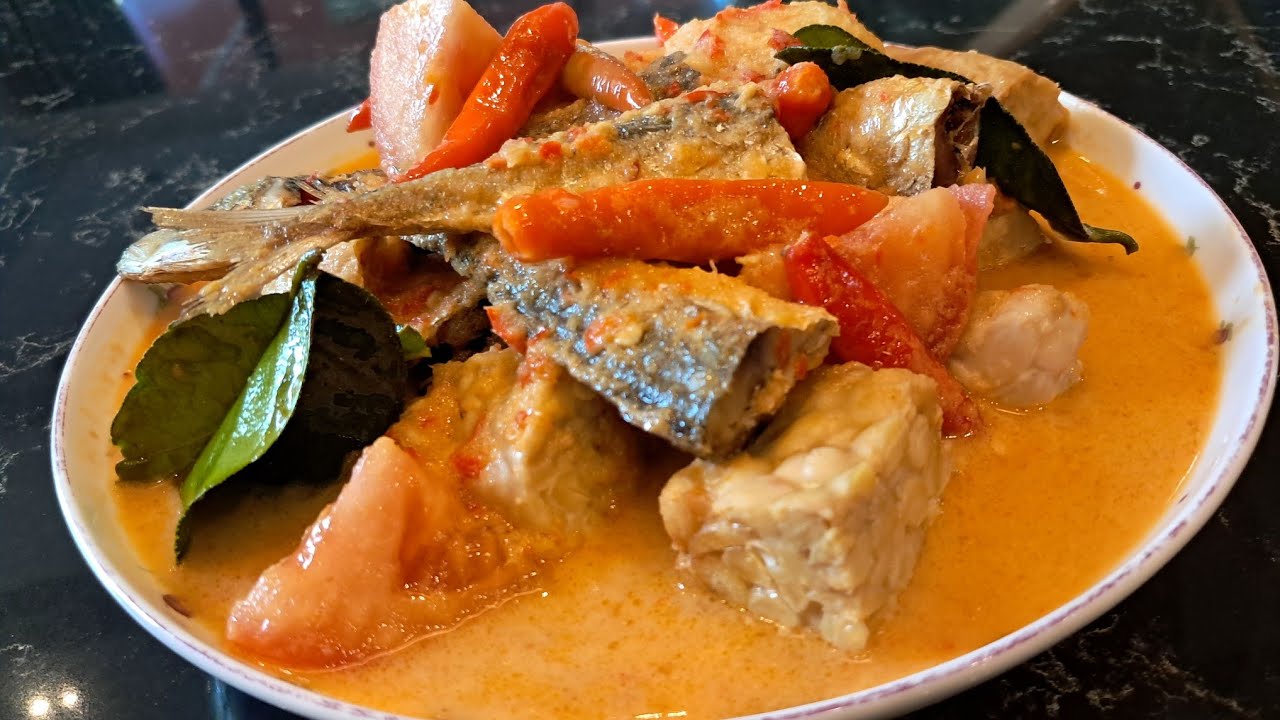IKAN ASIN TAHU TEMPE KUAH SANTAN ?? PEDAS GURI 