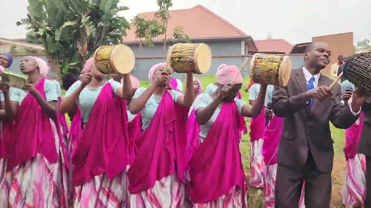 HAHIRWA ABAPFA#nimutunganyinzirayuwiteka