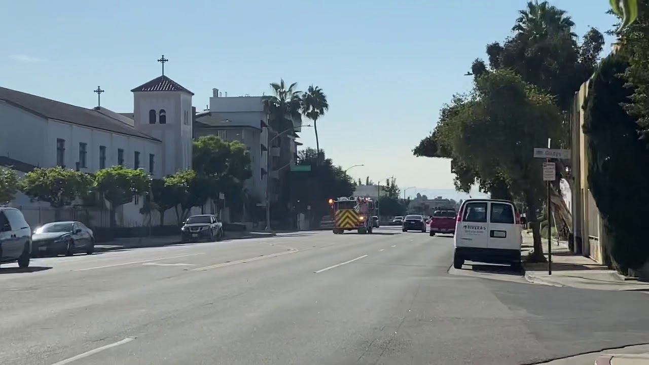 LBFD Engine 4 Responding - YouTube