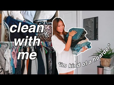 extreme-closet-cleanout!!!-(trying-on-all-my-clothes)