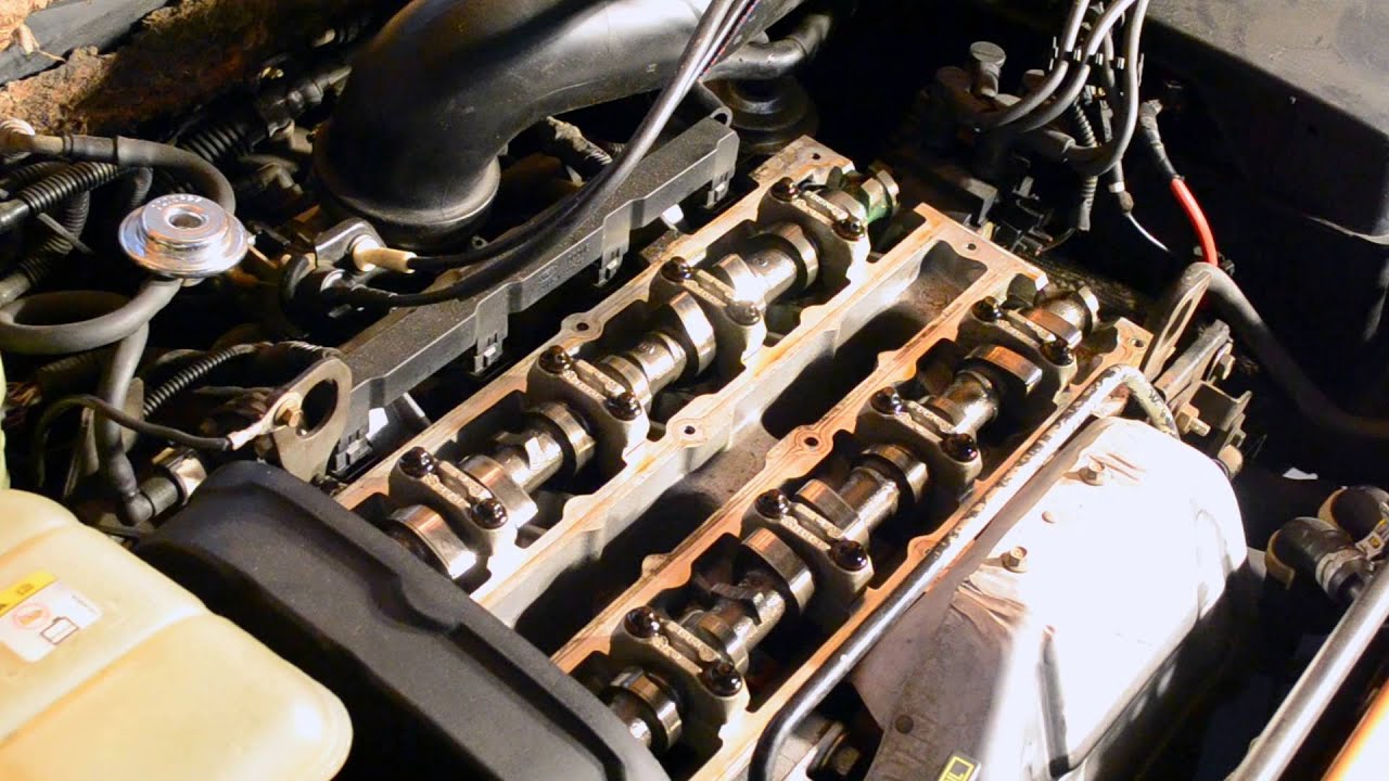 Ford Focus Valve Cover Gasket Replacement - YouTube ford focus 2004 16 engine diagram 
