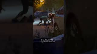 В Тольятти местные жители засняли жестокую потасовку