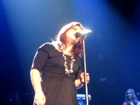 Kelly Clarkson- That I Would Be Good/Use Somebody