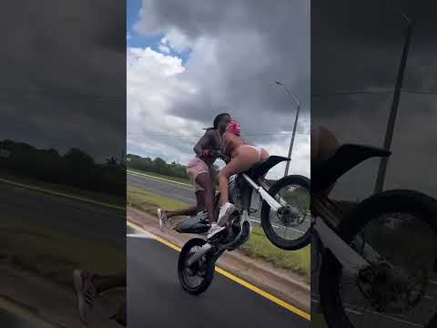 Wheelie On DirtBike With Baddie With bikini 🔥🔥🔥🔥