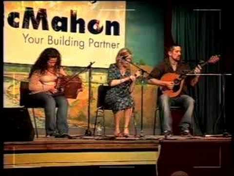 Irish Traditional Music / Amhrain as Gaelge agus R...