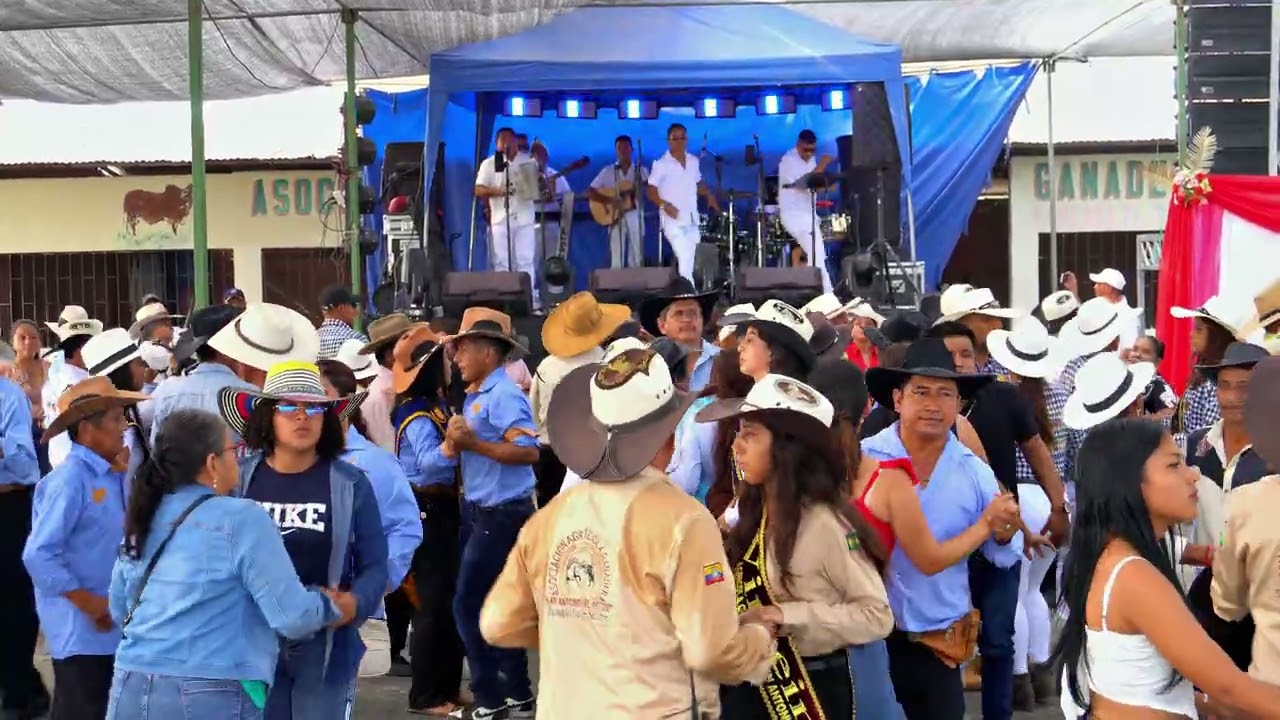 La Computadora - La Elegante de Vinces En vivo