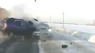 Russian Car Crashes Compilation 12 12 2016 Russische autounfälle