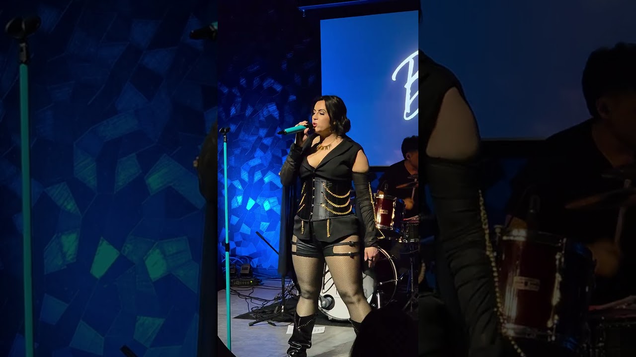 @BreeTaylor performs her original song 